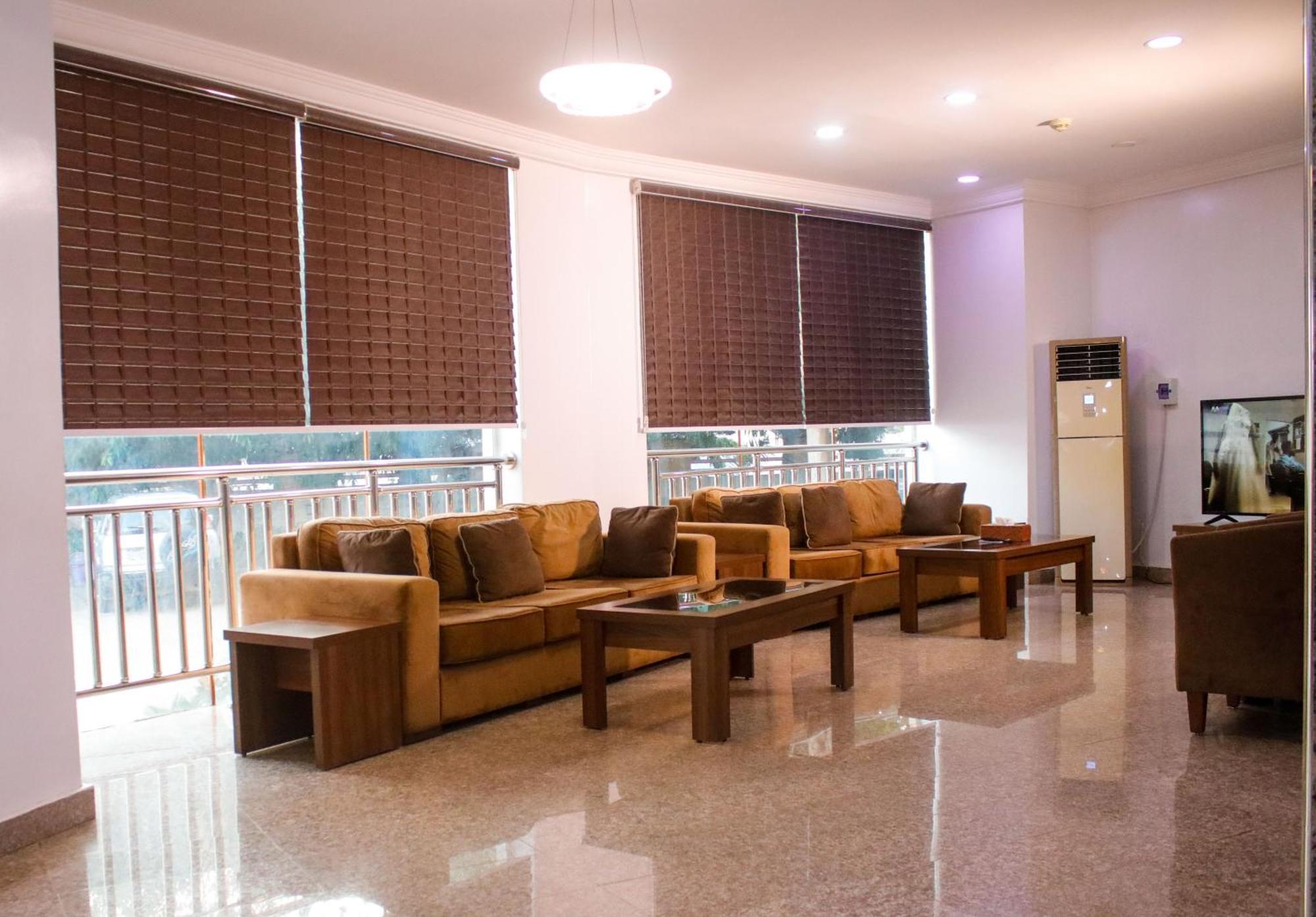 Guest Pride Hotel Kano Bagian luar foto