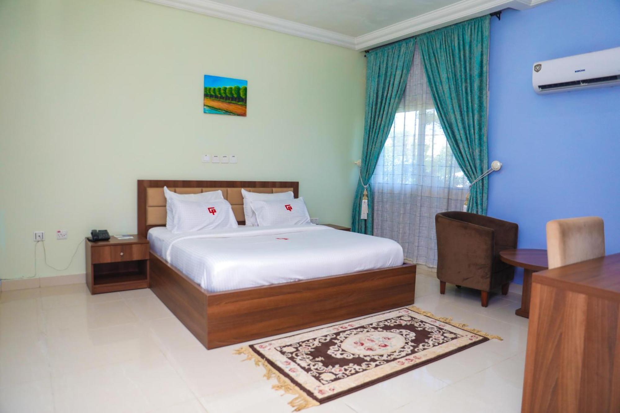 Guest Pride Hotel Kano Bagian luar foto